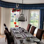 Ebert, Top-ausstattung Mit Garten, Terrasse&wall-box Bei *