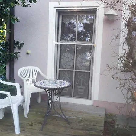 Ebert, Top-ausstattung Mit Garten, Terrasse & Wall-box Bei