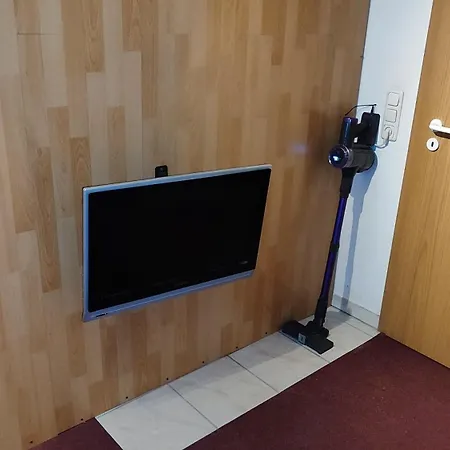 Ebert, Top-ausstattung Mit Garten, Terrasse & Wall-box Bei Appartement